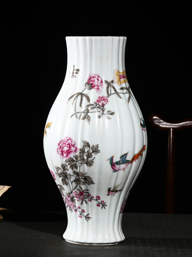 Jia lage YangShiQi the clear yong zheng famille rose flower - and - bird grain melon leng type and name olive hand - made porcelain bottle furnishing articles