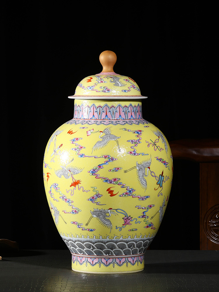 Jia lage YangShiQi hand - made retro the qing qianlong pastel yellow cranes sweet cover pot ceramic vase and furnishing articles