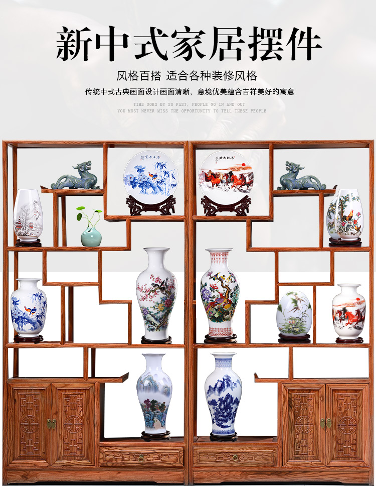 Jingdezhen ceramics antique blue and white porcelain vases, flower arrangement of new Chinese style living room TV ark, wine accessories furnishing articles