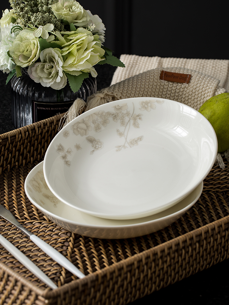 The dishes suit household jingdezhen ceramics tableware chopsticks ipads China eat bowl noodles soup bowl European - style combination plate