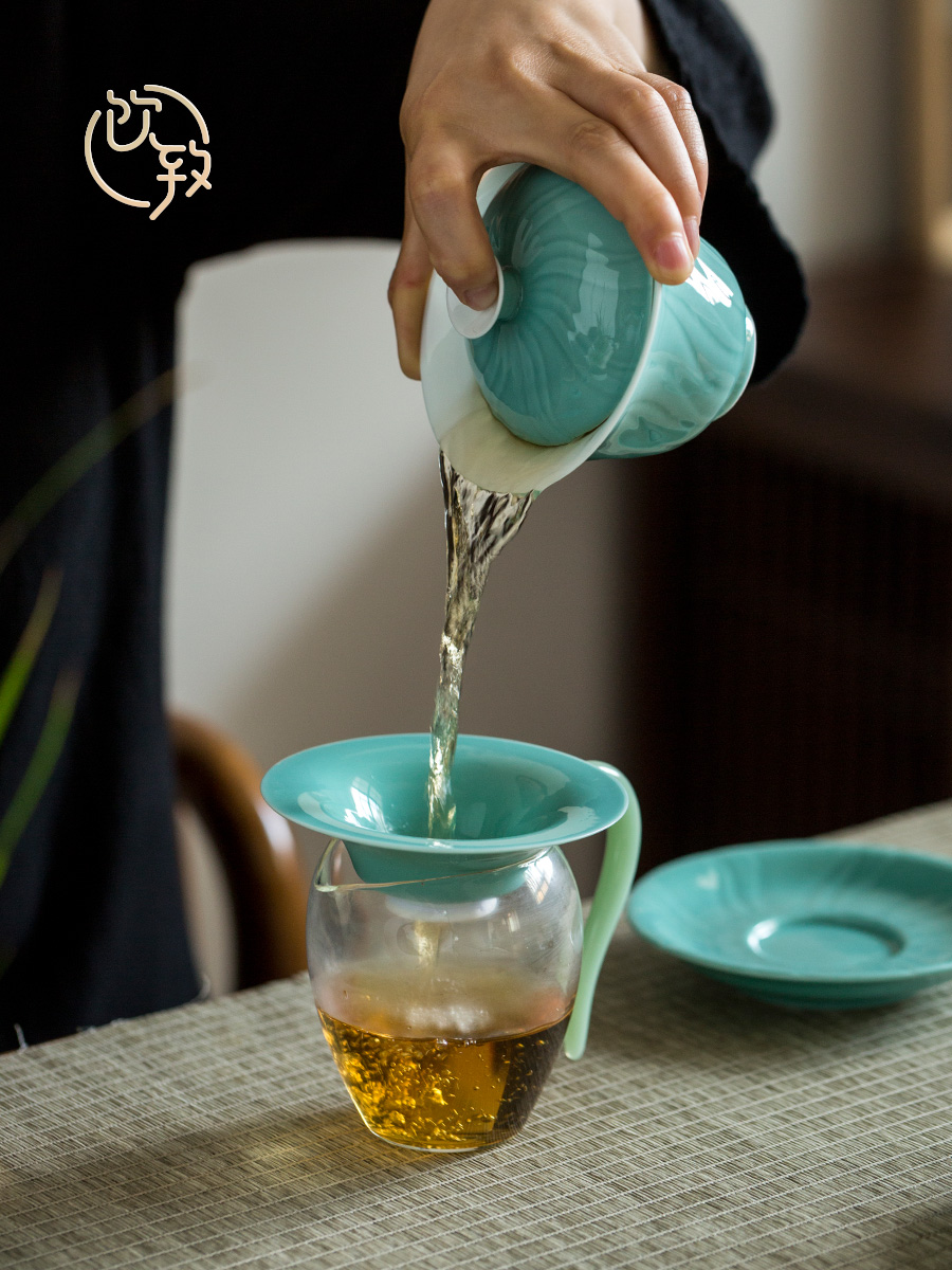 Ultimately responds to jingdezhen creative tea filter), high density filter kung fu tea strainer ceramic tea set is good