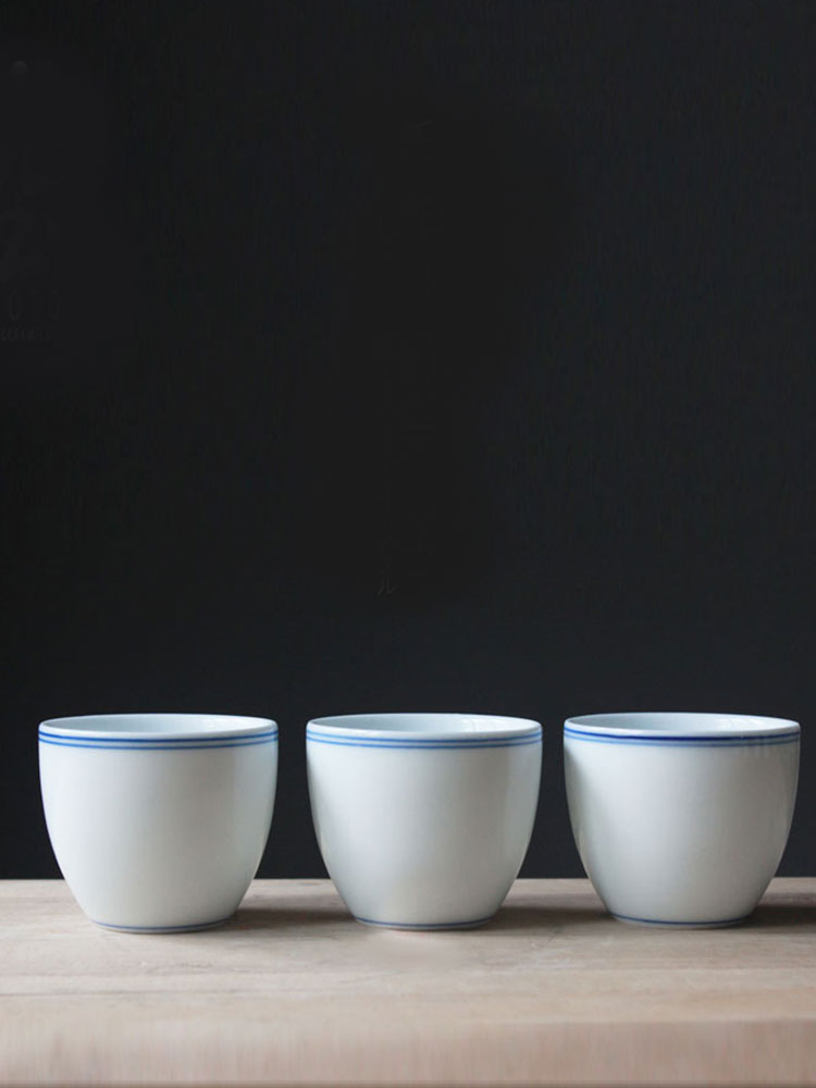 About Nine soil hand - made ceramic kung fu of blue and white porcelain cups sample tea cup tea zen Japanese kung fu tea tea set