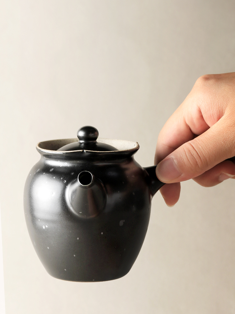 About Nine soil Japanese zen manual coarse pottery teapot side handle single pot of ancient ceramics kung fu tea set with filtering