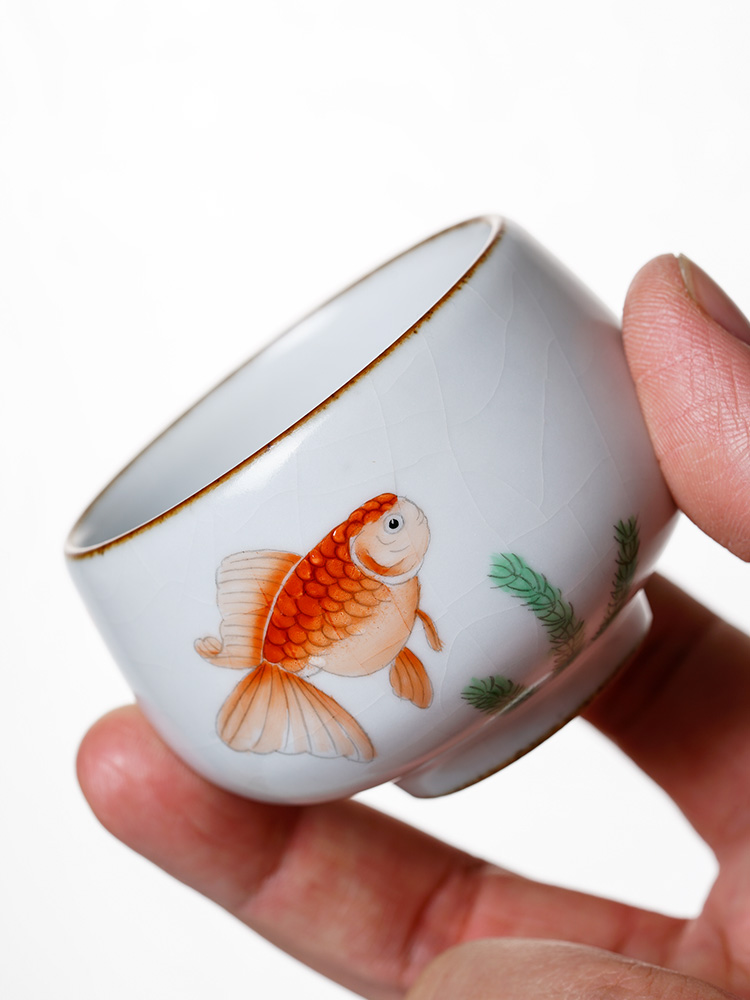 Jingdezhen ceramic sample tea cup masters cup "women 's singles a your up hand - made goldfish checking kunfu tea cups for cup