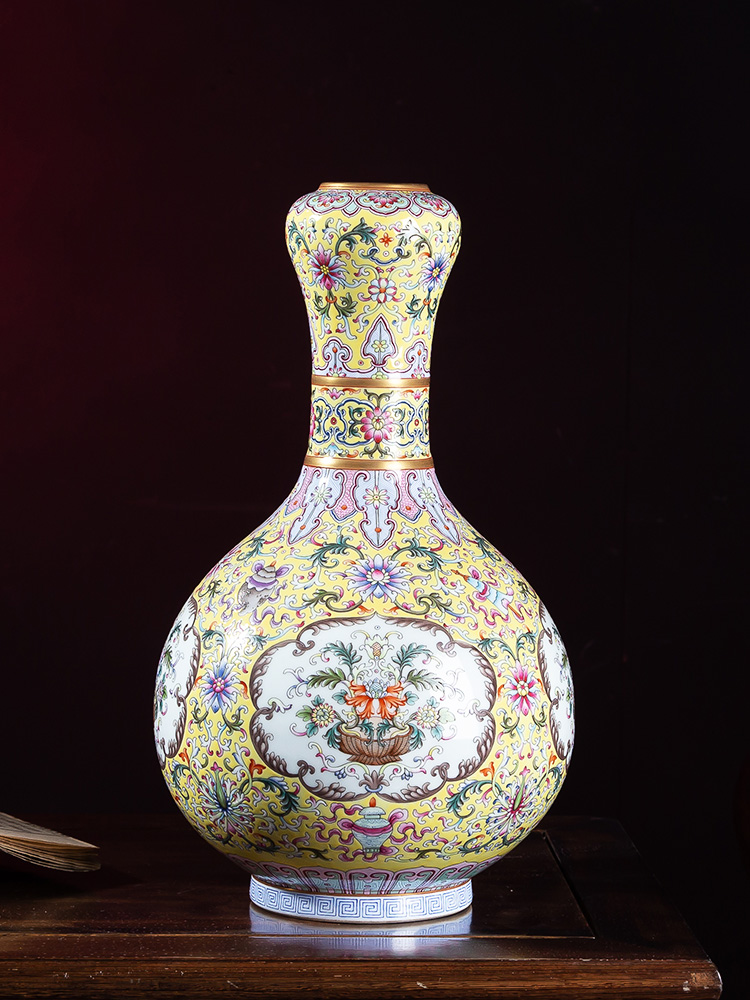 Jia lage jingdezhen porcelain palace repair experts YangShiQi and pastel bound branch window flower grain garlic bottle