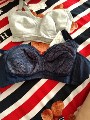 很喜欢,穿上显胸小,质量也不错,非常适合大胸的人穿 很喜欢,穿上显胸小,质量也不错,非常适合大胸的人穿