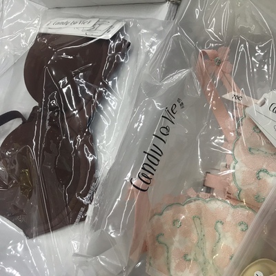 内衣全部被奶糖派包了！希望新的会员力度会更给力一点！老粉的小声哔哔