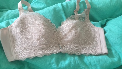 真心很好紫色颜色有点偏旧