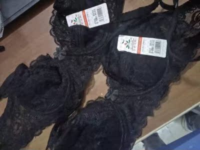 物美价廉，穿着十分美，哈哈，感觉自信了很多，好评好评！❤❤❤❤❤❤❤👍👍👍👍👍会回购