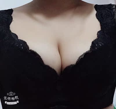 收到后迫不及待的试了一下，大小码刚刚好。两边的肉全都集中啦。是我要的效果。店家还送了精油垫，可惜用不上。