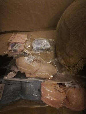 确实舒服，显得形状美好。挺括。 以前在天猫淘宝上买东西，都是系统自动好评，花了有好多好多钱，后来才知道淘宝评论得积分可以涨淘气值时，才知道评论的重要性，所以以后无论买什么东西，我都先把这段话复制粘贴下来，然后再写宝贝评论，没错，评论80个字以上就可以获得50个积分。