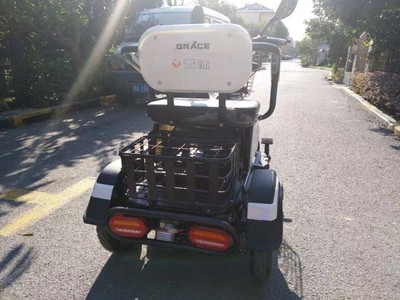 火爆的青沐电动三轮车怎么样,安全方便吗?电池续航能力好吗?