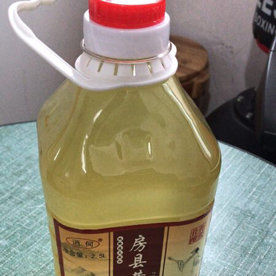 收到一大壶，味道不错，甜甜的，有后劲，看着只有8度。感觉会喝醉的哦。每天喝一点，身体不怕冷了