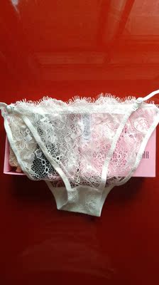 货已收到，内内还是不错的，尤其是细带还可以自行调节大小，这个设计十分人性化，好评。。。