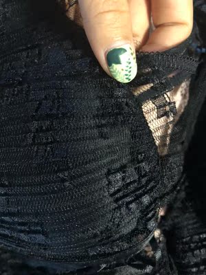 收到好几天了，现在才有时间来评价，内衣挺软的，内衣的蕾丝也不会扎人，裤子是两层，不容易穿坏。