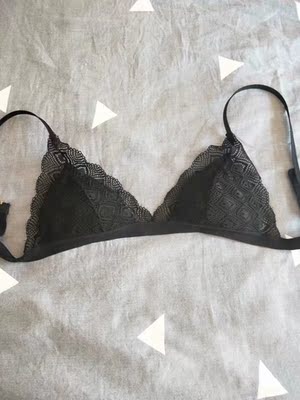 超喜欢穿着很显胸小 一直不喜欢大胸 这个内衣超喜欢