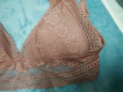 不错不错不错不错不错 舒服没有感觉就是胸有点小穿起来没有模特好看,不错挺喜欢的 不错不错不错不错不错 舒服没有感觉就是胸有点小穿起来没有模特好看,不错挺喜欢的