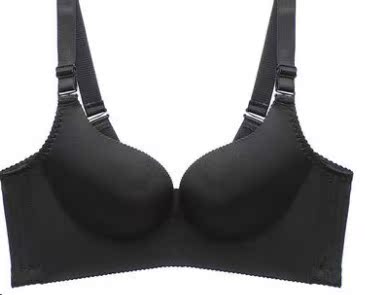 面料柔软，不硬，穿上很舒服，是盒子包装的。里面有独立的袋子包装，商品也很满意，摸上去手感很好，面料质感不错，挺柔软的，罩杯薄厚适中，试穿效果不错，有聚拢效果，胸型很美，内衣穿上很舒服，也没有气味，尺码合适，穿上不勒，以后有需要还会光顾的哦。穿上肩膀没有太大的压力感，包裹性也还不错的，也不紧绷，特别适合，这款内衣总体很满意，相比我买的其他的很满意，穿在身上服帖度也很好，真实评价，犹豫的妹子可以下手了哟。推荐