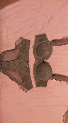 收到货很惊喜，主播推荐的大小，很标准~~第一次在网上买内衣&hellip;&hellip;抱着试一试的心态~但收到货确实很意外！绝对好评！