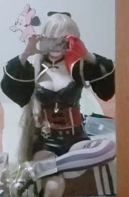 衣服有点点小QAQ码数比较小建议各位买大一码!质量非常棒嗯!!送了肩带很贴心 衣服有点点小QAQ码数比较小建议各位买大一码!质量非常棒嗯!!送了肩带很贴心