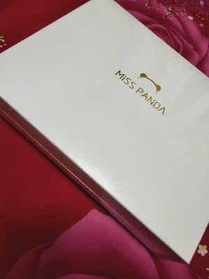 收到包裹 很精致 包装好评 内衣相比较我以前买的无钢圈大码内衣 这款的聚拢效果真的不错 穿着很舒服 唯一美中不足的是收副乳效果差一点(也许是我太胖了=_=)侧边如果能再高点就好了 嗯 总体感觉 很推荐胖妹妹购买 收到包裹 很精致 包装好评 内衣相比较我以前买的无钢圈大码内衣 这款的聚拢效果真的不错 穿着很舒服 唯一美中不足的是收副乳效果差一点(也许是我太胖了=_=)侧边如果能再高点就好了 嗯 总体感觉 很推荐胖妹妹购买