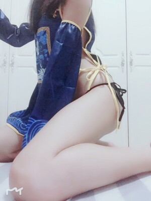 抓到一只小僵尸，还行吧（ps.乖女儿身材好～）