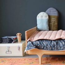 Custom INS Wind cute three-color small house pillow doll childrens room decoration photo with props