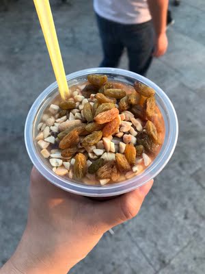 很好看是真的，就是肩带花边太磨肩膀了。