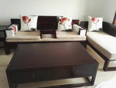 快递速度很快 拆开了 料也很好 没有难闻异味 客服的服务态度也相当好 满意