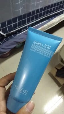 很不错啊。洗面奶用上很舒服。质量保证价格实惠哦。超级喜欢的。质量非常好，与卖家描述的完全一致，非常满意,真的很喜欢，完全超出期望值，发货速度非常快，包装非常仔细、严实，物流公司服务态度很好，运送速度很快，很满意的一次购物。下次一定还要再来这里购买哦。很不错哦。