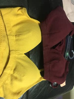 内衣很舒服，颜色也好看，是纯棉的，没有束缚感，真的挺好的，喜欢
