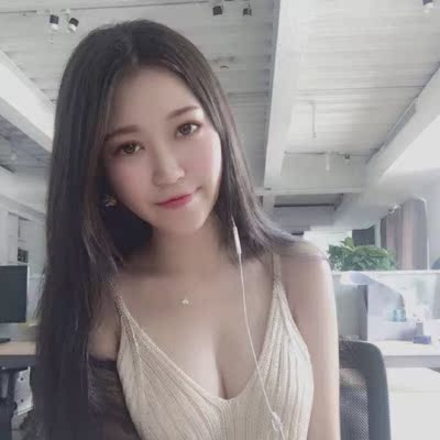 用了一段时间了，乳房也感觉坚挺有型了，而且涂抹用了以后也没有刺激很温和，真的长大了，好评