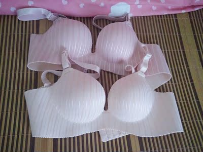 第三次购买，但是这个款式是第一次买，质量很好 就喜欢这家的