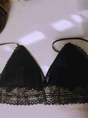 太完美了,好漂亮,喜欢。穿着舒服,准备在买一个。发货也快,包装很大气~ 太完美了,好漂亮,喜欢。穿着舒服,准备在买一个。发货也快,包装很大气~