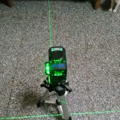 点评亦力上墙12线水平仪好不好,亦力水平仪精准度如何,误差大吗