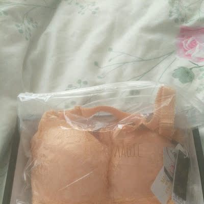 胸衣不错,就是物流太慢了 胸衣不错,就是物流太慢了