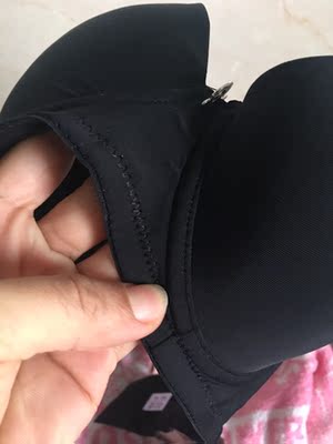 第二次回购了，有半年换一次内衣的习惯。这次又买了四件，做工细节都很好，而且面料也是滑滑的，超级喜欢