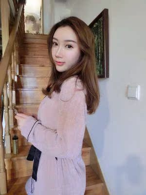 睡衣款式很好看，面料特别柔软，很合身， 也很有范儿，上身效果很好，而且穿着特别舒服，做过细致的