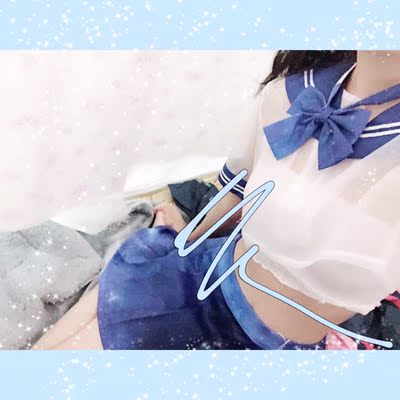 好看 料子硬 试穿一下 买给哥哥的