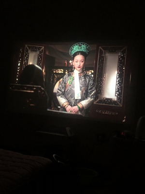 如何评价点评坚果G7和极米Z6X投影仪那个好，优缺点区别是，图文对...