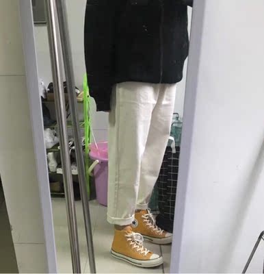 太好看啦 收到鞋子敲开心 懒得去验真假了 脚感还是一如既往