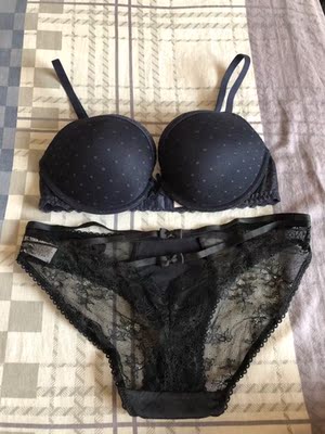 68的內衣舒適好穿，既可愛又性感，穿上後胸型超美。而且折扣活動又超級優惠，一次買了8套，滿滿愛心與強力推薦☺️