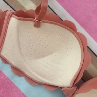 挺好的，样子很喜欢颜色也漂亮，穿着正合适