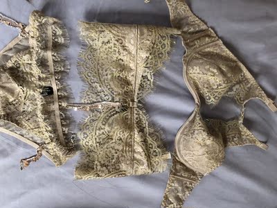 质量很好啊 就是裤裤有点大 大家可以选小一号的酷酷 性感的 质量很好啊 就是裤裤有点大 大家可以选小一号的酷酷 性感的