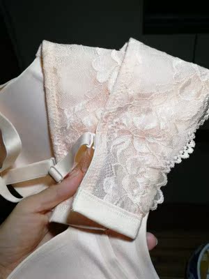 同款已经是第二次购买了，穿着舒服，打开晾1、2分钟就完全没味道了，喜欢。发货快，每次买的都满意