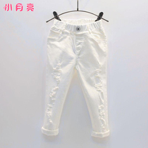 Girls hole-in-the-pants Spring and Autumn New Fashion baby pencil pants elastic big childrens jeans white tide