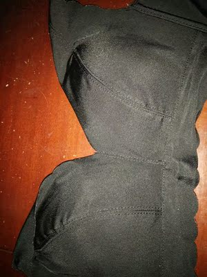 跟我之前在另一家看中的一样,这个稍便宜,还蛮喜欢的,可能我是溜肩,所以有时候内衣带总是掉 跟我之前在另一家看中的一样,这个稍便宜,还蛮喜欢的,可能我是溜肩,所以有时候内衣带总是掉