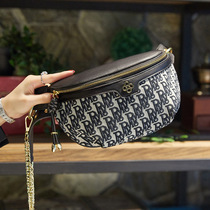 Hong Kong IT Girls Package 2022 New Tide Fashion Skew Satchel Purse 100 Hitch Red Single Shoulder Bag Tide Chest Bag Wallet