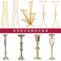 European-style wedding props Wrought iron ornaments Hotel wedding main table flower arrangement Flower rack Road leading vase window decoration