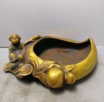 Antique collection copper pure copper ornaments Zhaocai Brass Monkey ashtray small